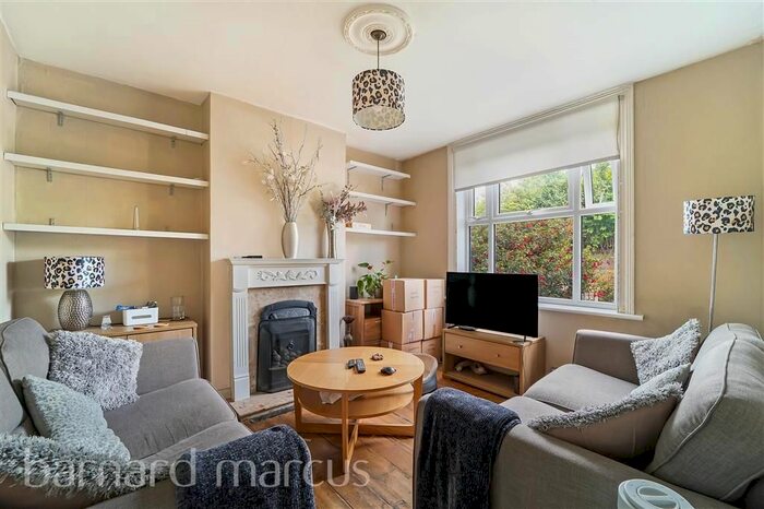 3 Bedroom Property To Rent In Queens Road, Feltham, TW13