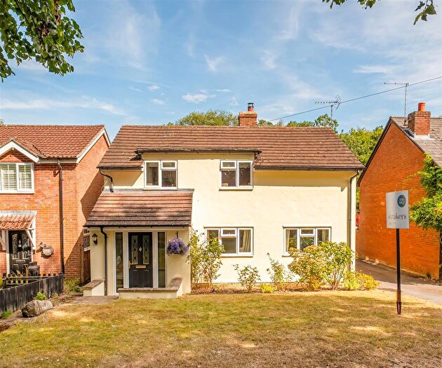 4 Bedroom Detached House For Sale In Raffin Lane, Pewsey, SN9
