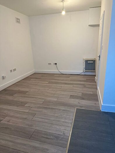 1 Bedroom Flat To Rent In Bromley Road, London, BR1