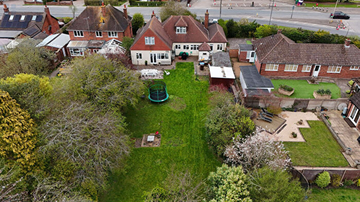 5 Bedroom Detached House For Sale In Wendover Road, Stoke Mandeville, HP22