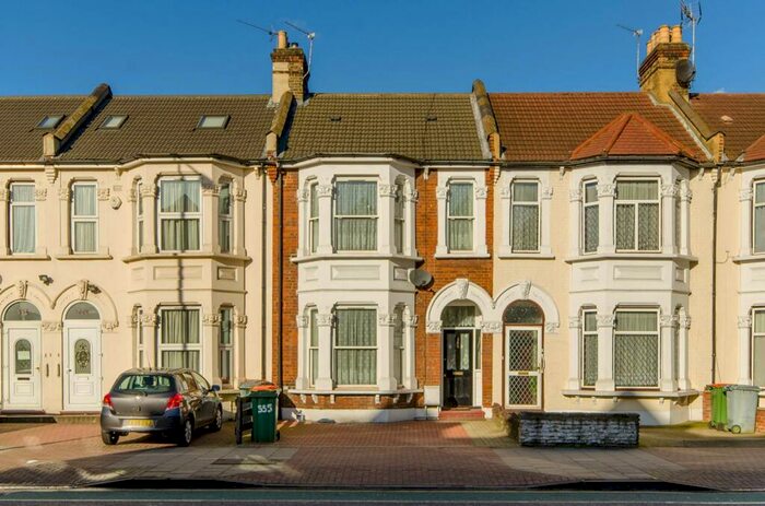 4 Bedroom Terraced House To Rent In Romford Road, Forest Gate, London, E7