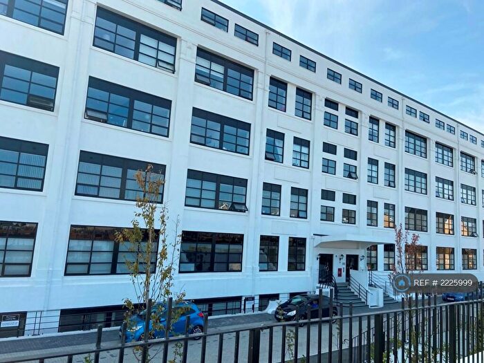 1 Bedroom Flat To Rent In Fullbrook Drive, Basingstoke, RG21