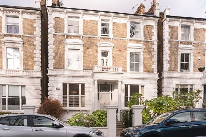 1 Bedroom Flat For Sale In Bassett Road, London, W10
