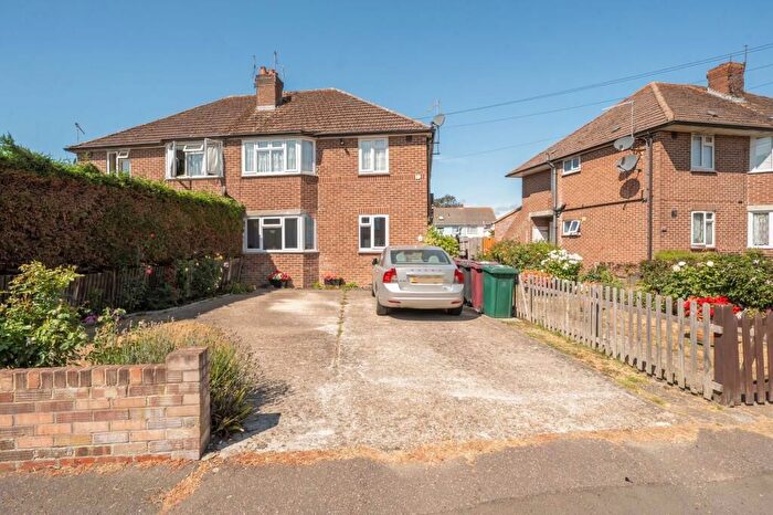 2 Bedroom Flat For Sale In Woodfield Park Road, Emsworth, PO10
