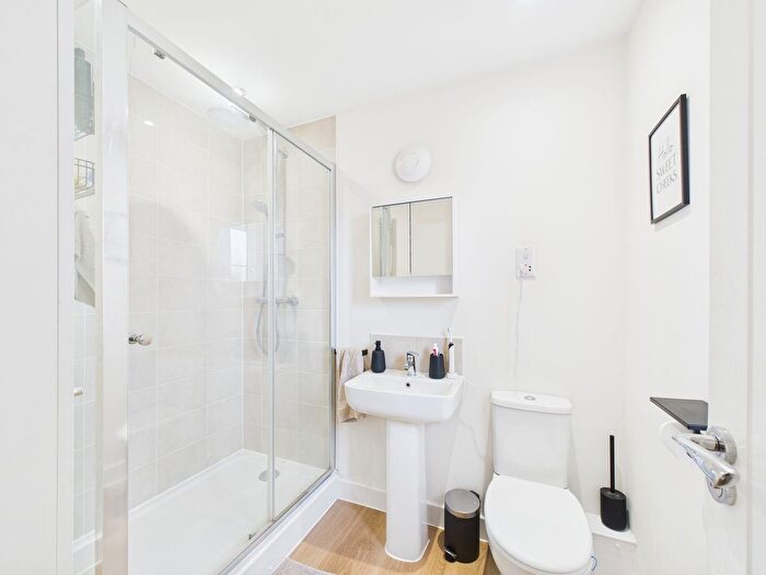 3 Bedroom Semi-detached House For Sale In Old Abbey Farm Road, Crowland, PE6