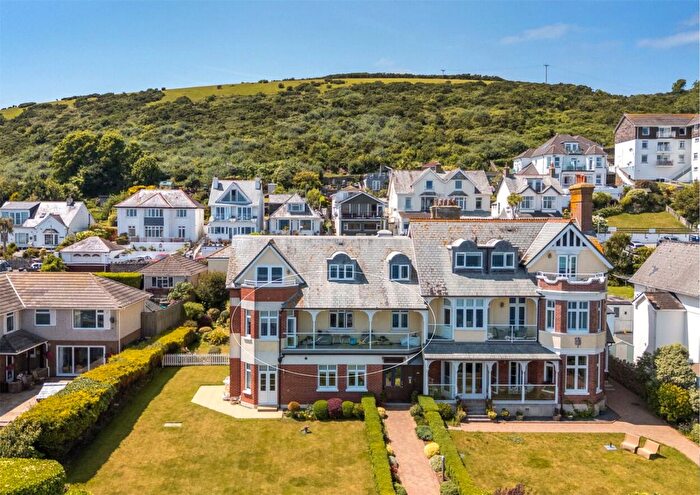 2 Bedroom Flat For Sale In Marine Drive, Looe, Cornwall, PL13