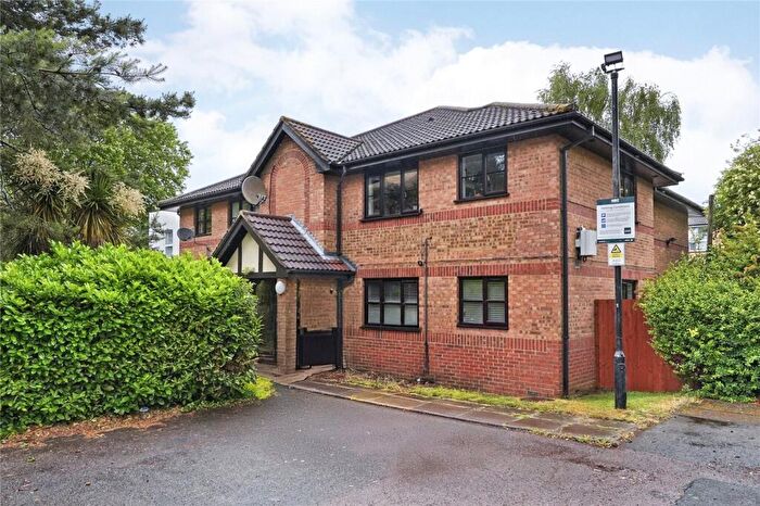 1 Bedroom Flat To Rent In Chamberlain Place, London, E17