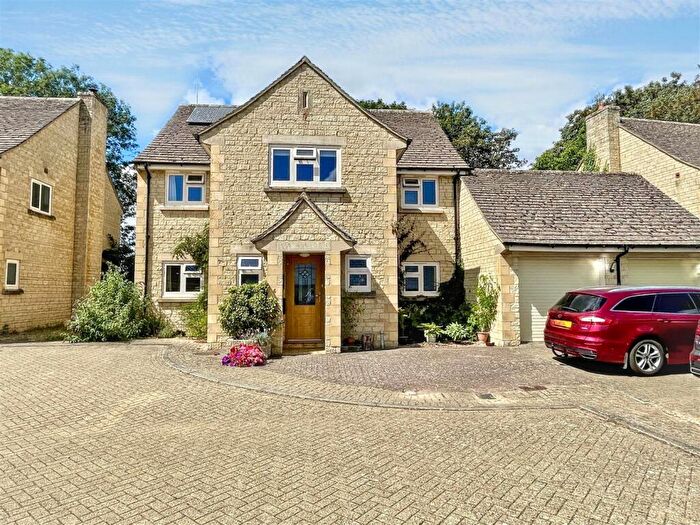 4 Bedroom Detached House For Sale In Badinton Lane, Bainton, Stamford, PE9
