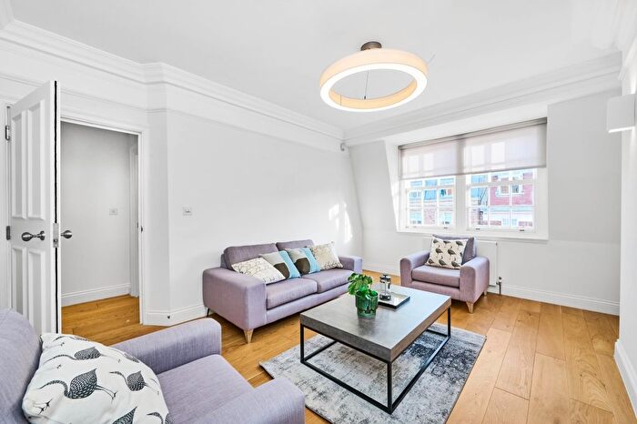 2 Bedroom Flat To Rent In Marylebone High Street, London, W1U