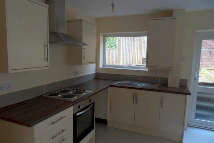 2 Bedroom Terraced House To Rent In Parc Wern Road, Sketty, Swansea. Sf., SA2