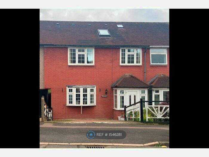 4 Bedroom Terraced House To Rent In Burrow Road, Chigwell, IG7