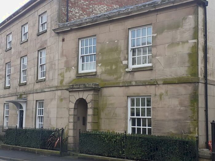 3 Bedroom Flat To Rent In Chester Road, Macclesfield, SK11