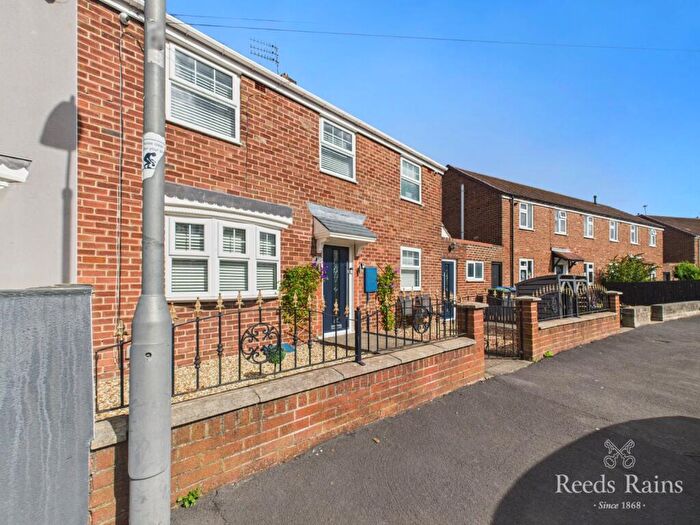 3 Bedroom Semi-Detached House For Sale In Taylor Avenue, Bearpark, Durham, DH7