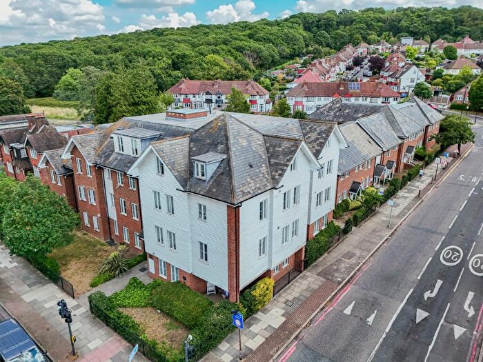 1 Bedroom Apartment For Sale In Well Hall Road, London, SE9
