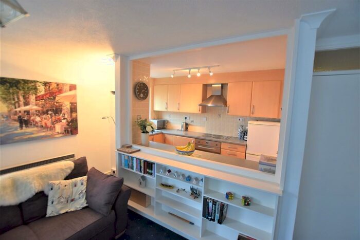 2 Bedroom Apartment To Rent In Alfred Road, Cromer, NR27