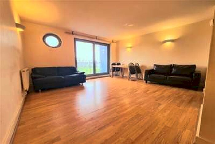 2 Bedroom Flat To Rent In Tideslea Path, SE28 - Riverside Development