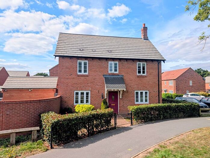 3 Bedroom Detached House For Sale In Skylark Fields, Weddington, Nuneaton, CV10