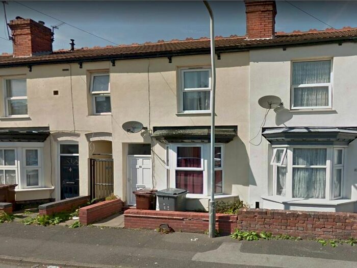 2 Bedroom Terraced House To Rent In Napier Road, Wolverhampton, WV2