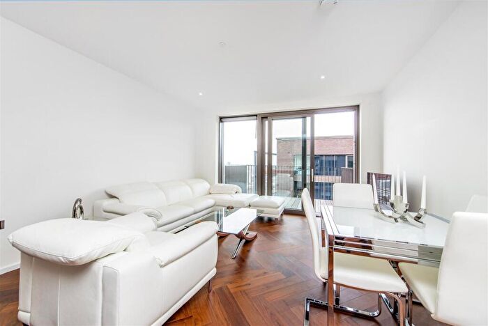 1 Bedroom Apartment For Sale In Capital Building, Embassy Gardens, New Union Square, Nine Elms, London, SW11