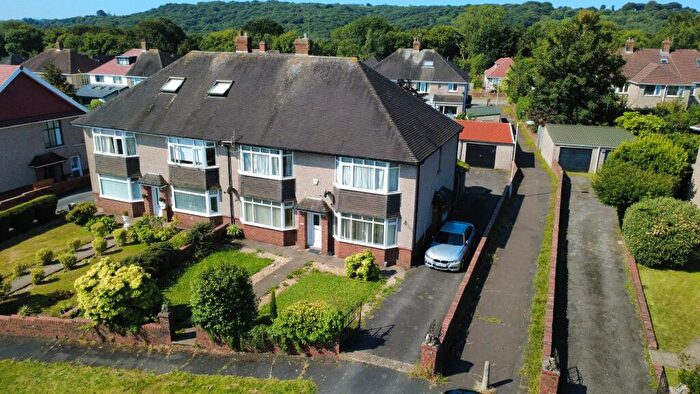2 Bedroom Flat For Sale In Hendy Close, Sketty, Swansea, City And County Of Swansea., SA2