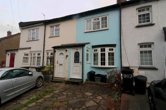2 Bedroom Cottage To Rent In High Street, St. Mary Cray, Orpington, BR5