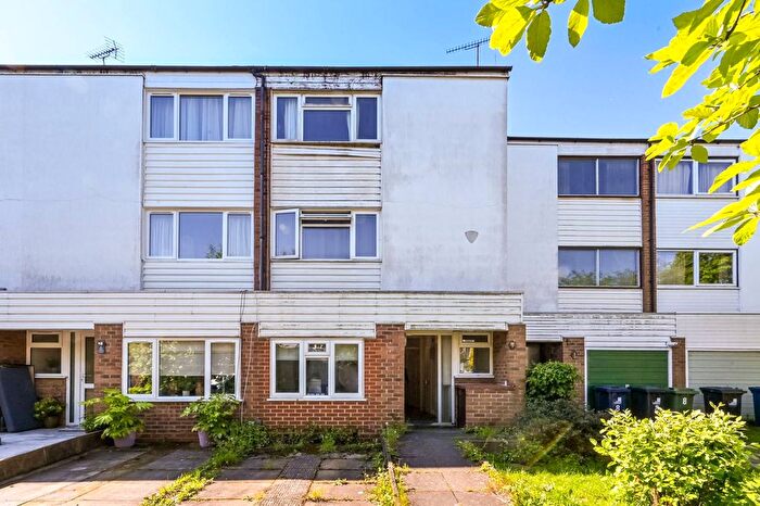 Studio To Rent In Sovereign Close, Ealing, London, W5