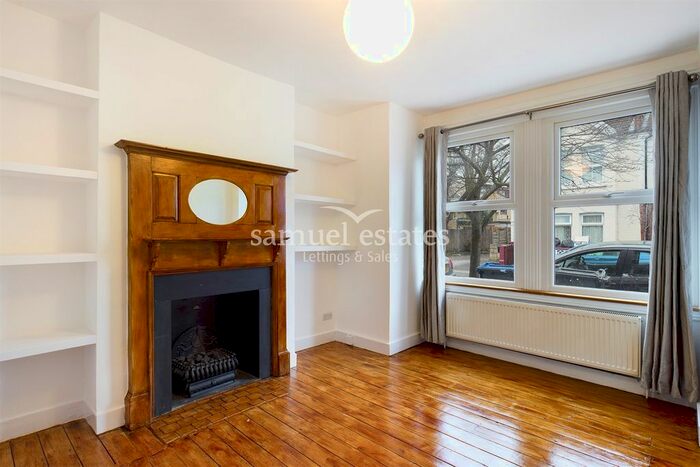 2 Bedroom Maisonette To Rent In University Road, Colliers Wood, SW19