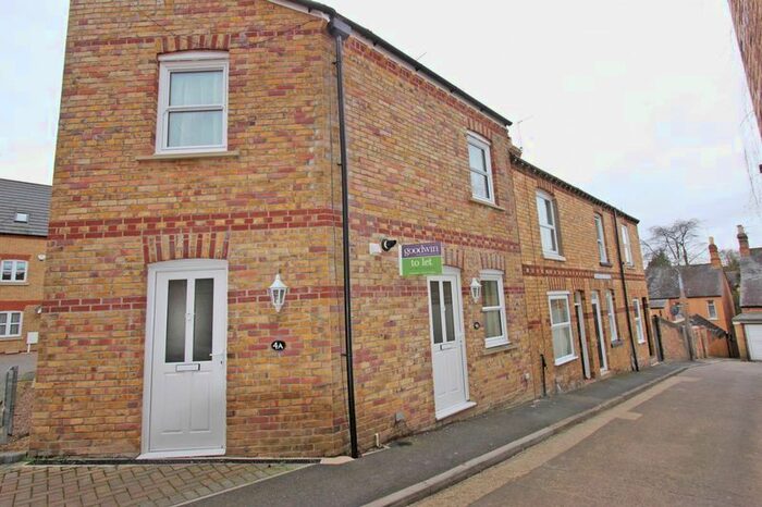 2 Bedroom Terraced House To Rent In Radcliffe Road, Stamford, Lincolnshire PE9