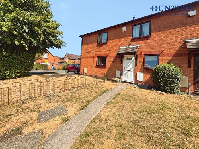 2 Bedroom Property To Rent In Manor Court Drive, Handsacre, WS15