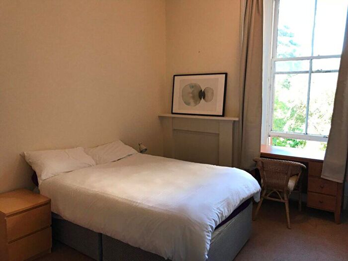 3 Bedroom Flat To Rent In L – Marchmont Road, Edinburgh, EH9