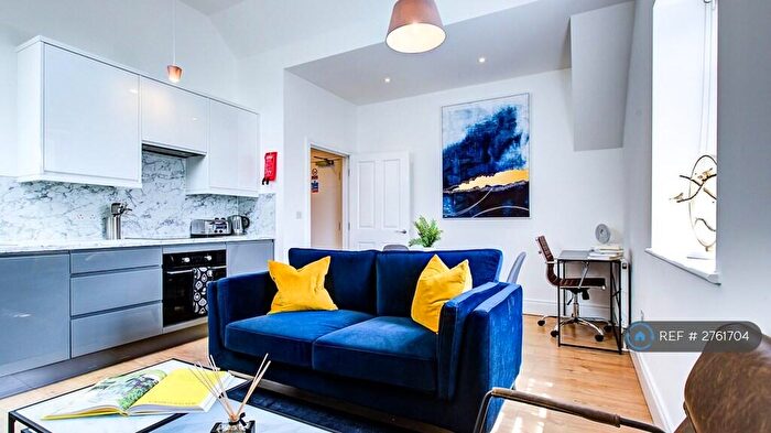 1 Bedroom Flat To Rent In Dukes Avenue, New Malden, KT3