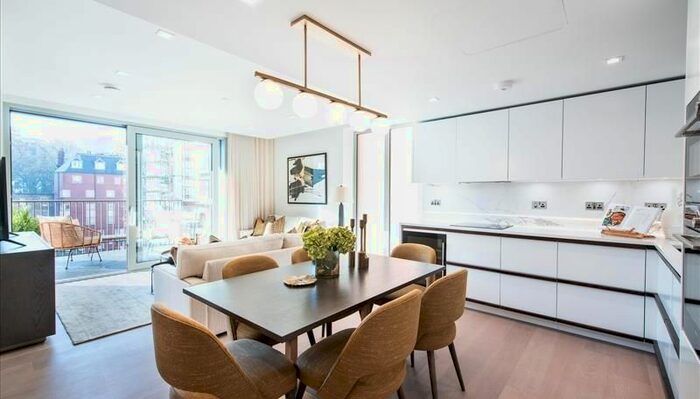 3 Bedroom Flat To Rent In Garrett Mansions, West End Gate, London, W2
