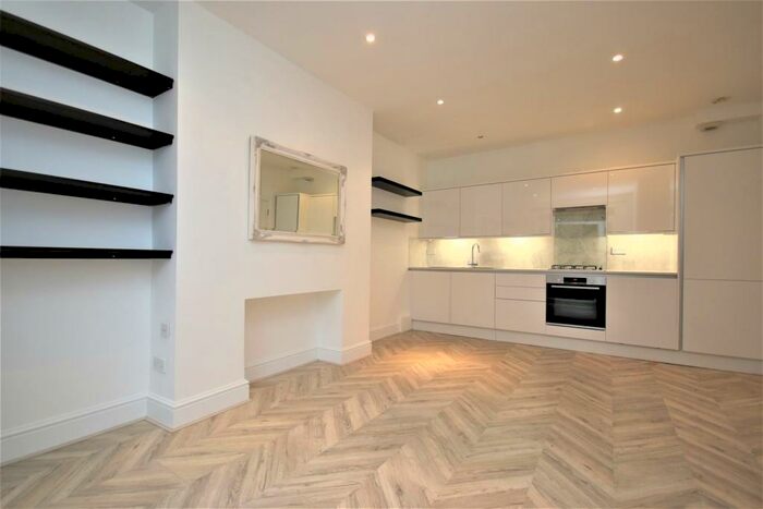 1 Bedroom Flat To Rent In Wilberforce Road, N4