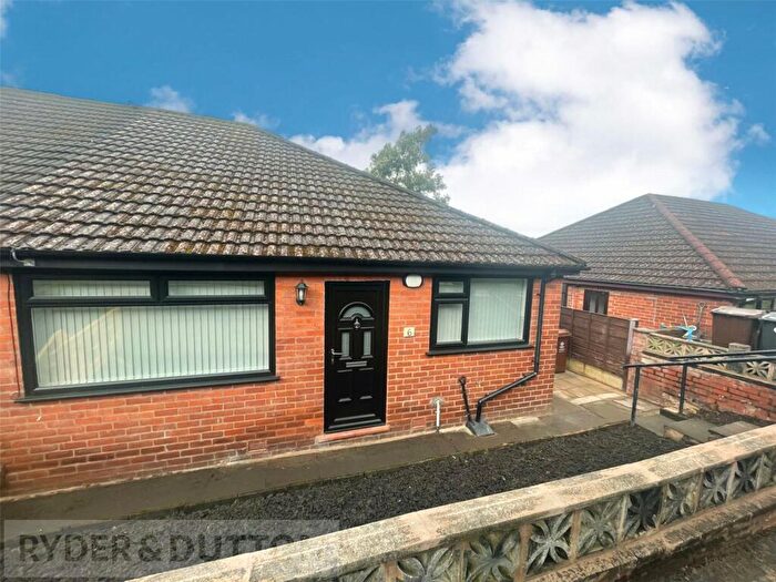 3 Bedroom Bungalow To Rent In New Royd Avenue, Lees, Oldham, Greater Manchester, OL4