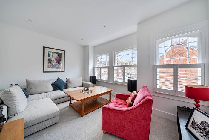 4 Bedroom End Terrace House To Rent In Cranbury Road, Sands End, London, SW6