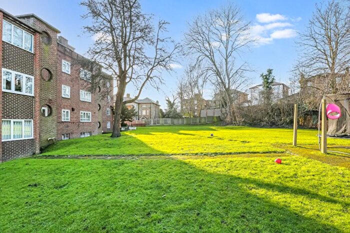 2 Bedroom Apartment To Rent In Two Bedroom Flat For Rent On Anerley Park, SE20