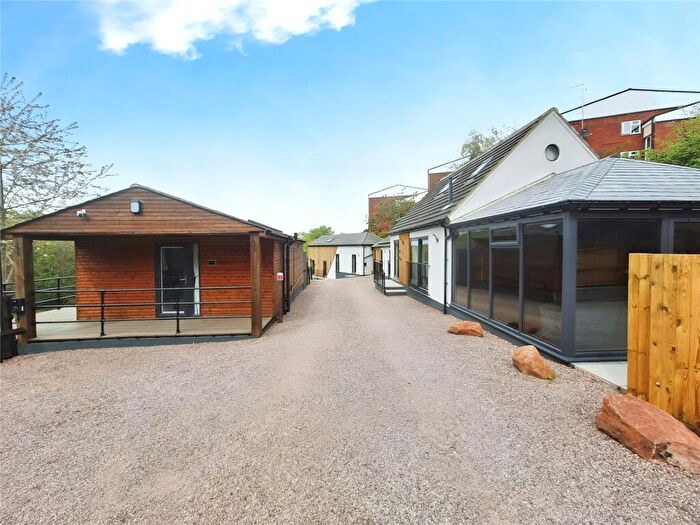 7 Bedroom Bungalow For Sale In Castle Road, Hartshill, Nuneaton, Warwickshire, CV10