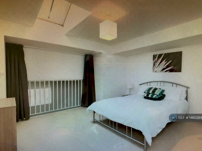 2 Bedroom Flat To Rent In Fraser House, Aberdeen, AB11