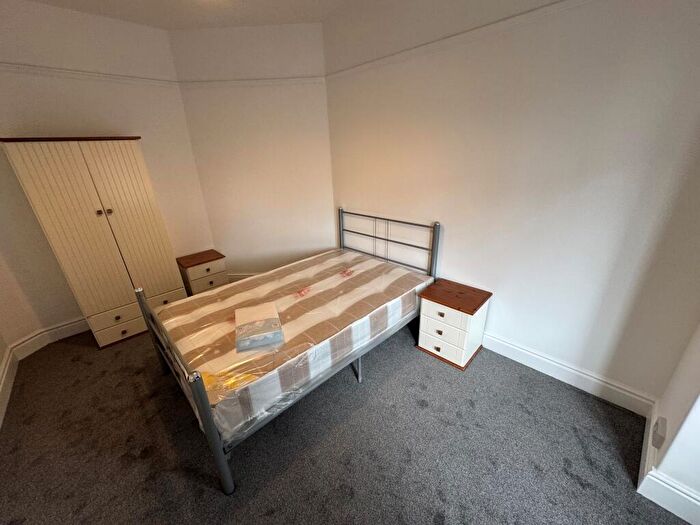 1 Bedroom Apartment To Rent In Ruabon Road, LL13