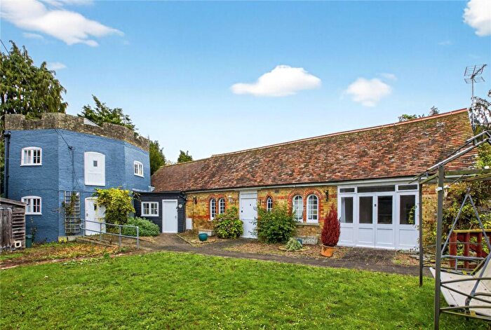 5 Bedroom Land For Sale In Lynsted Lane, Lynsted, Sittingbourne, ME9