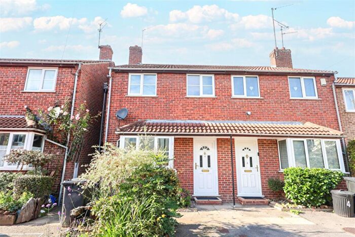 2 Bedroom End Of Terrace House To Rent In Wellington Mews, Ripon, HG4