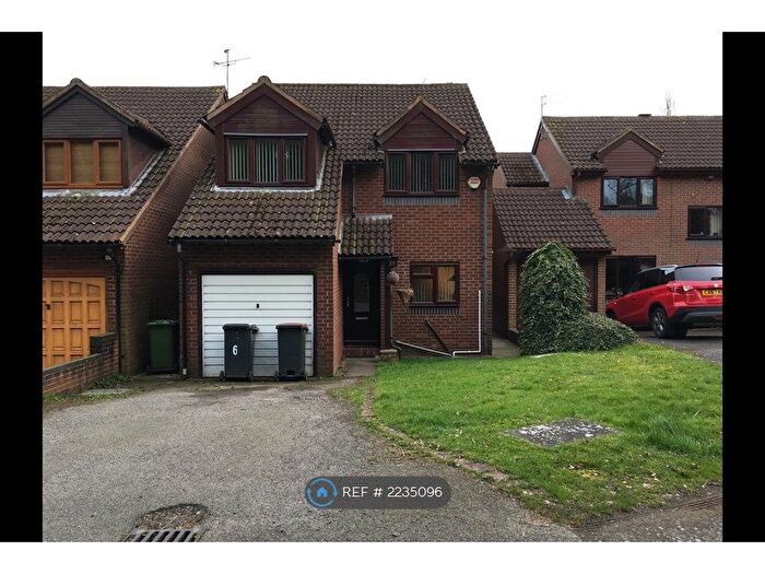 4 Bedroom Detached House To Rent In Brooklea, Bedworth, CV12