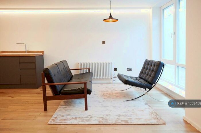 1 Bedroom Flat To Rent In Ground Floor Development, London, SE8