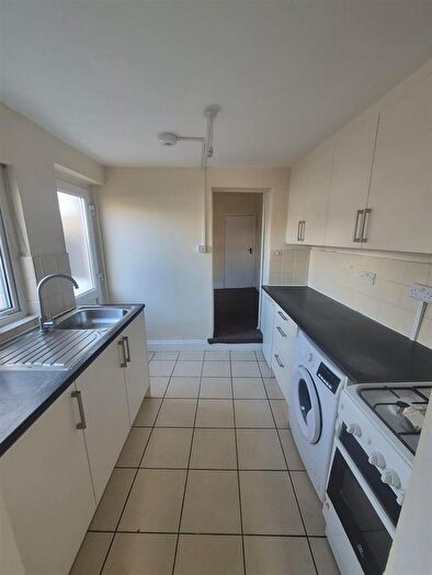 1 Bedroom Property To Rent In Bristow Road, Hounslow, TW3