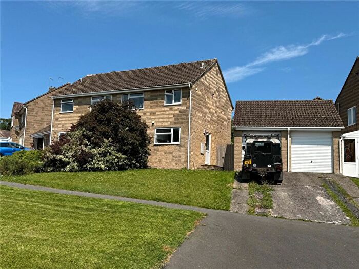 3 Bedroom Semi-Detached House For Sale In Cale Way, Wincanton, Somerset, BA9