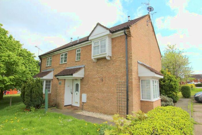 2 Bedroom House To Rent In Fyne Drive, Linslade, LU7
