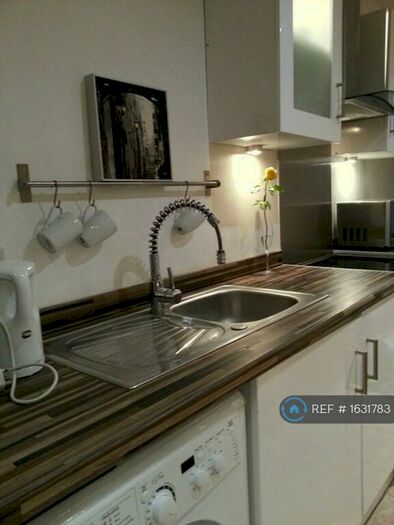 1 Bedroom Flat To Rent In Battersea Bridge Rd, London, SW11