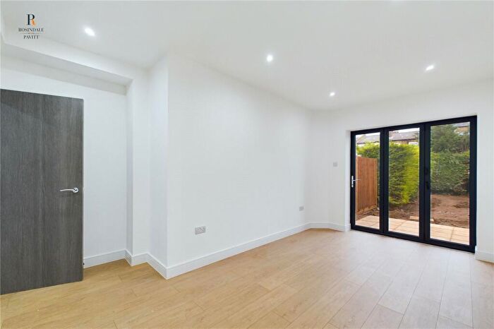 3 Bedroom End Of Terrace House For Sale In Palmerston Road, Sutton, SM1
