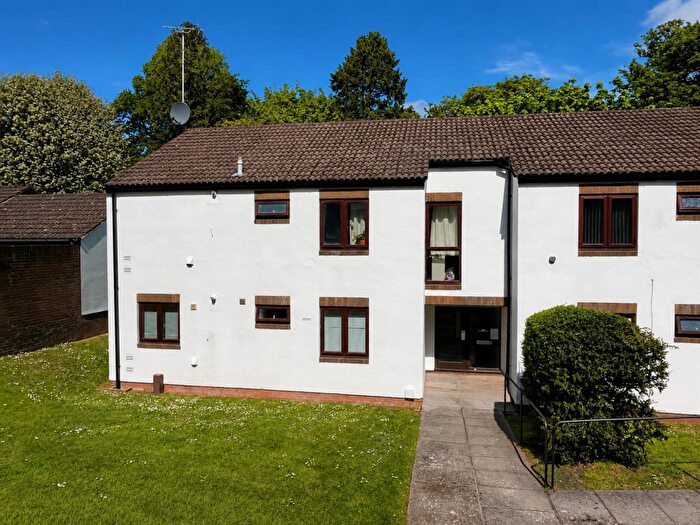 2 Bedroom Apartment For Sale In Somerset Road, Portishead, BS20