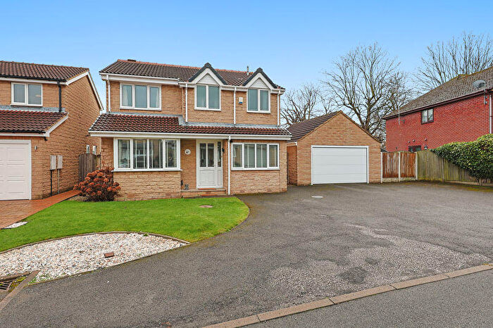 4 Bedroom Detached House For Sale In Green Glen, Brampton, Chesterfield, S40